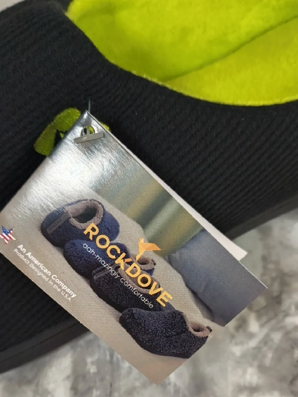 RockDove Men Size 11/12  Two-Tone Memory Foam Slipper Black Lime Slip On NWT